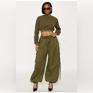 NWT- Fashion Nova Olive Green Wide-Leg Cargo 2 piece set
